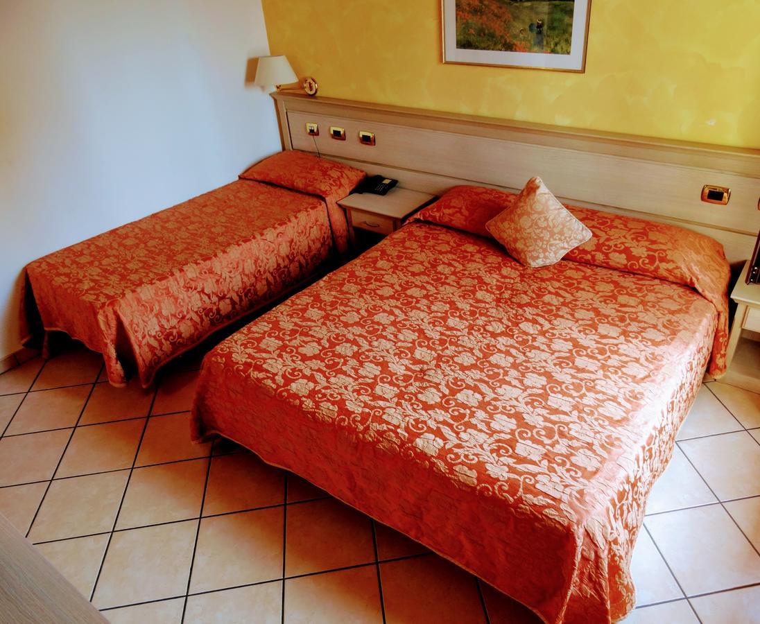Residenza Il Giglio Bed & Breakfast Mozzecane Eksteriør bilde
