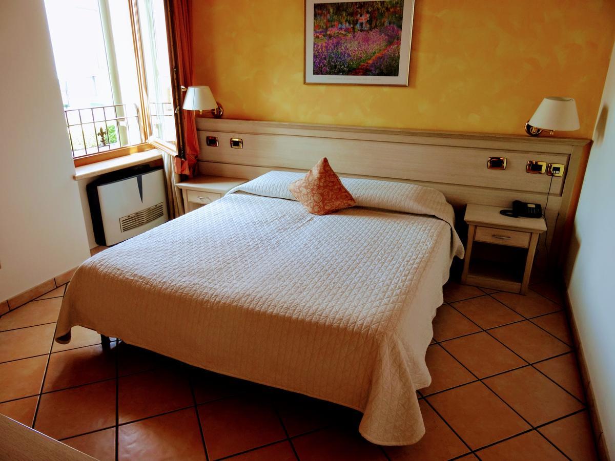 Residenza Il Giglio Bed & Breakfast Mozzecane Eksteriør bilde