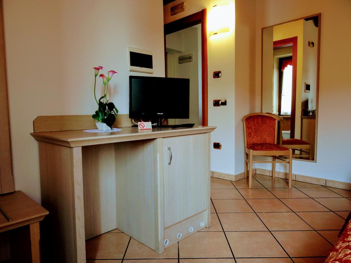 Residenza Il Giglio Bed & Breakfast Mozzecane Eksteriør bilde
